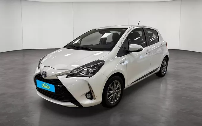 TOYOTA YARIS Hybride 100h Dynamic extérieur trois quart avant gauche 213673