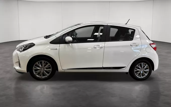 TOYOTA YARIS Hybride 100h Dynamic extérieur côté gauche 213673