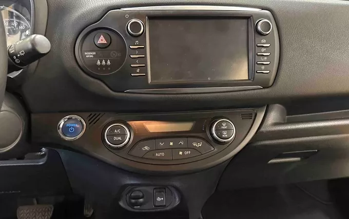 TOYOTA YARIS Hybride 100h Dynamic photo 14 213673