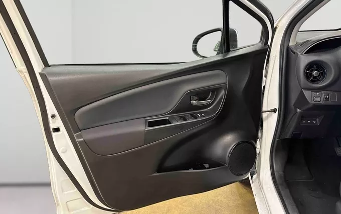 TOYOTA YARIS Hybride 100h Dynamic photo 20 213673