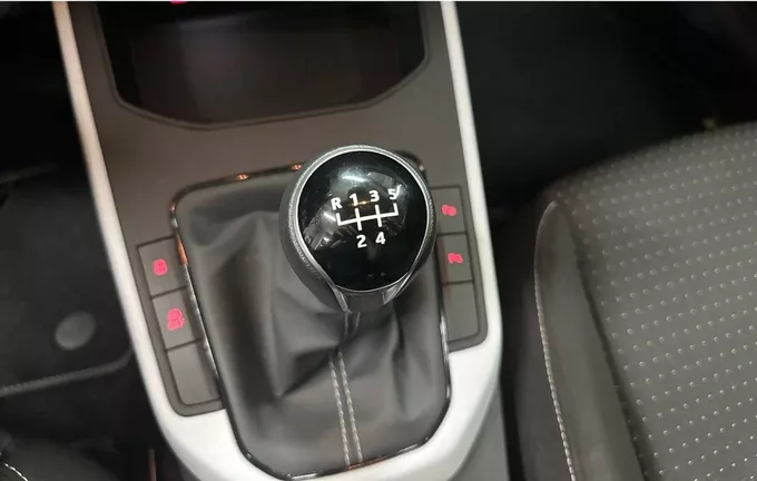 SEAT ARONA 1.0 TSI 95 ch Start/Stop BVM5 Copa photo 16 2129872