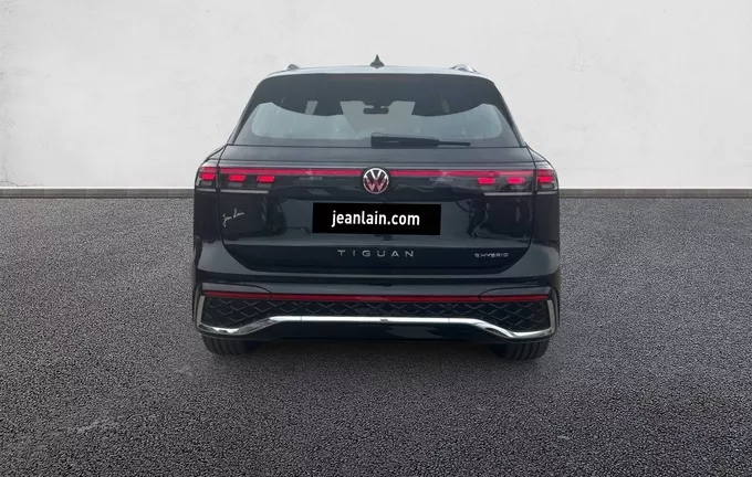 VOLKSWAGEN TIGUAN 1.5 eHybrid 204ch DSG6 R-Line Edition extérieur arrière 5528
