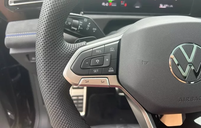 VOLKSWAGEN TIGUAN 1.5 eHybrid 204ch DSG6 R-Line Edition photo 12 5528