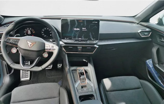 CUPRA FORMENTOR eHybrid 272 ch DSG6 VZ extérieur trois quart avant droit 0680