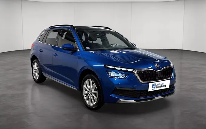 SKODA KAMIQ 1.0 TSI Evo 110 ch DSG7 Style extérieur trois quart avant droit 2131422