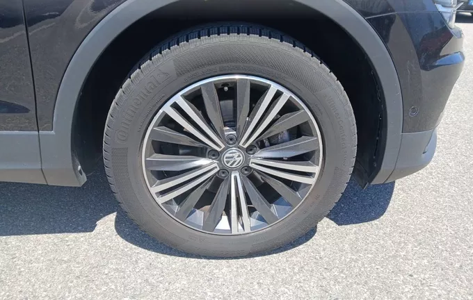 VOLKSWAGEN TIGUAN Allspace 1.5 TSI 150 EVO DSG7 Carat Exclusive photo 9 2126312