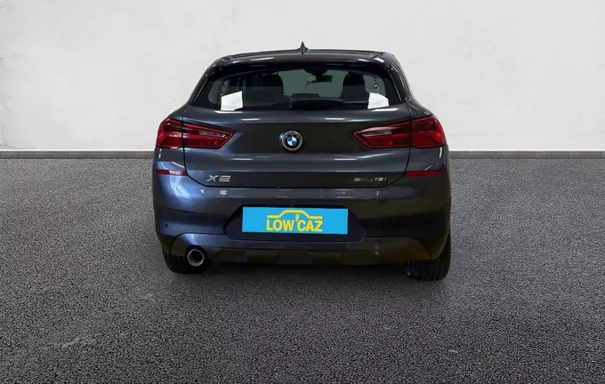 BMW X2 sDrive 18i 140 ch DKG7 Business Design extérieur arrière 213014