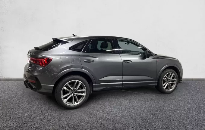 AUDI Q3 Sportback 45 TFSIe 245 ch S tronic 6 S line extérieur côté droit 2131008