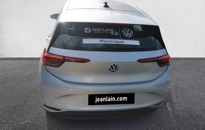VOLKSWAGEN ID.3 Neo 50 kWh Life extérieur arrière 9740