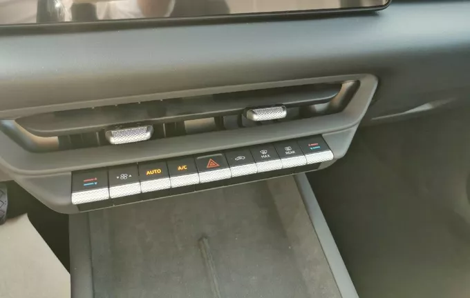 VOLKSWAGEN ID.3 Neo 50 kWh Life photo 16 9740