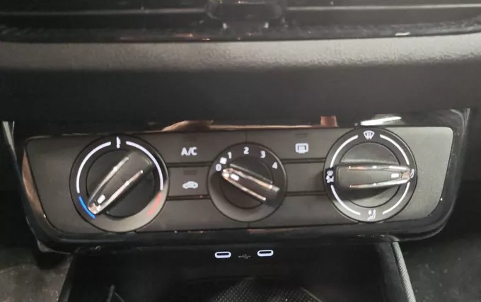 SKODA FABIA 1.0 TSI 95 ch EVO 2 BVM5 Selection photo 19 2132864