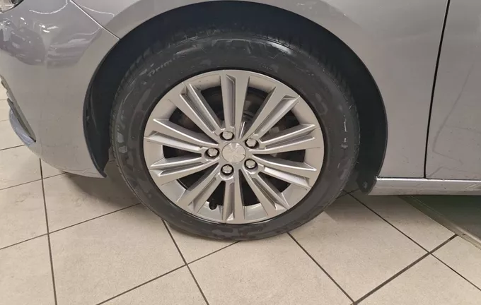 PEUGEOT 308 1.2 PureTech 130ch S&S EAT6 Allure photo 9 2131145