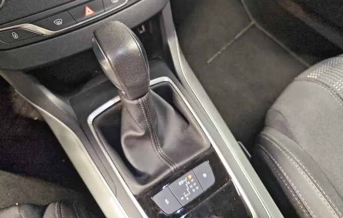 PEUGEOT 308 1.2 PureTech 130ch S&S EAT6 Allure photo 13 2131145