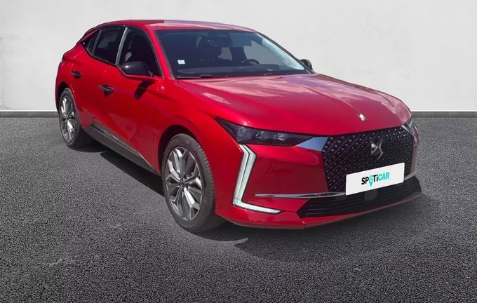 DS DS4 DS 4 Hybride E-Tense 225 EAT8 Trocadero extérieur trois quart avant droit 946005