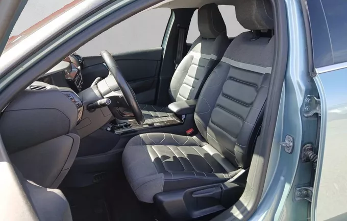 CITROEN C4 e-C4 136 ch Automatique Shine photo 11 945596
