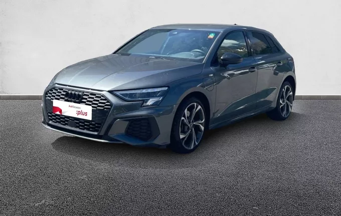 AUDI A3 Sportback 40 TFSIe 204 S tronic 6 S Line extérieur trois quart avant gauche 2127536