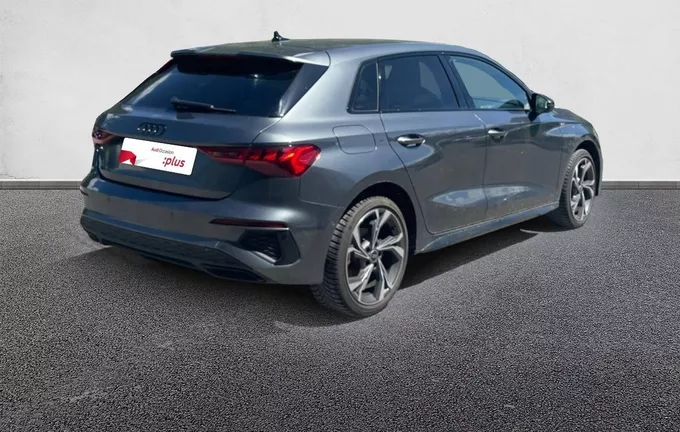 AUDI A3 Sportback 40 TFSIe 204 S tronic 6 S Line extérieur trois quart arrière droit 2127536