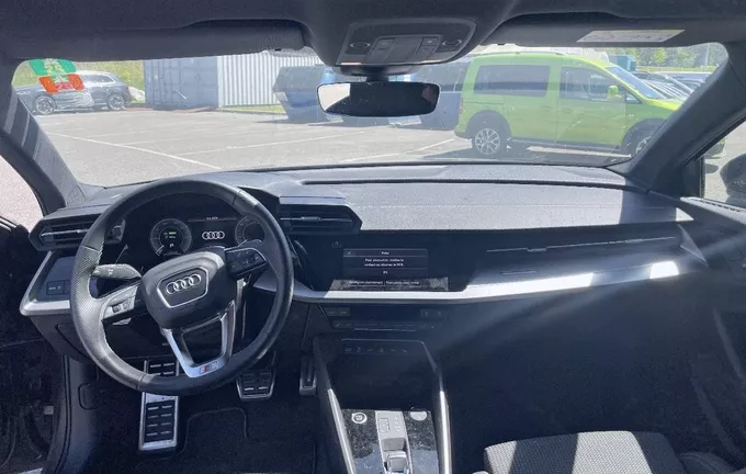 AUDI A3 Sportback 40 TFSIe 204 S tronic 6 S Line photo 18 2127536