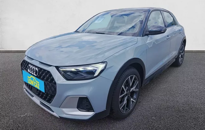 AUDI A1 Allstreet 30 TFSI 110 ch S tronic 7 Avus extérieur trois quart avant gauche 213146