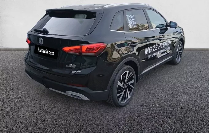 MG ZS 1.5 L Hybrid+ 197 ch Luxury extérieur trois quart arrière droit 8631