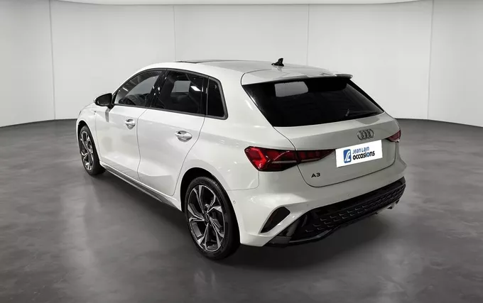 AUDI A3 Sportback TDI 150 S tronic 7 S line extérieur trois quart arrière gauche 2132523