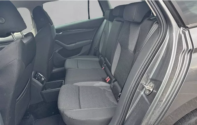 SKODA OCTAVIA Combi 1.5 TSI Hybrid 150 ch ACT DSG7 Selection extérieur arrière 2130368