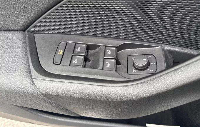 SKODA OCTAVIA Combi 1.5 TSI Hybrid 150 ch ACT DSG7 Selection photo 17 2130368