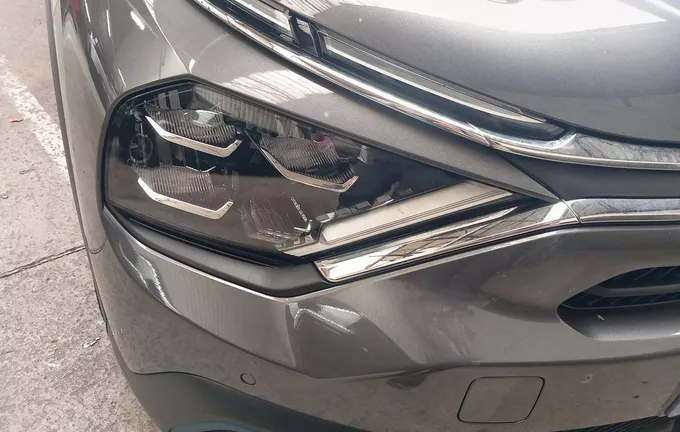 CITROEN C4 e-C4 136 ch Automatique Shine photo 16 946006