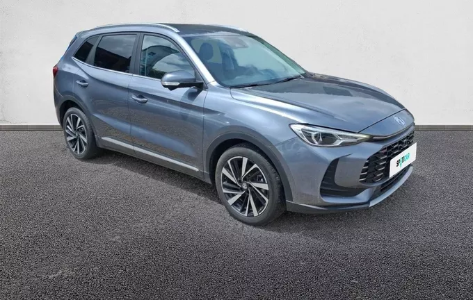 MG ZS 1.5 L Hybrid+ 197 ch Luxury extérieur trois quart avant droit 601151