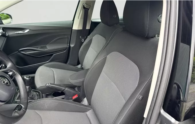 SKODA FABIA 1.0 TSI 95 ch BVM5 Ambition extérieur trois quart arrière droit 2128047