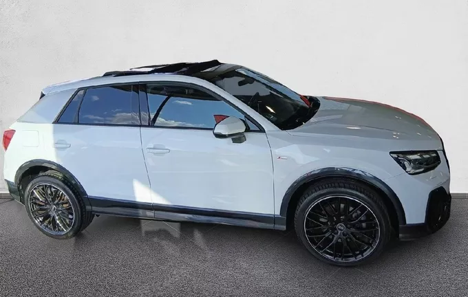 AUDI Q2 35 TFSI COD 150 S tronic 7 S Line Plus extérieur côté droit 2130800