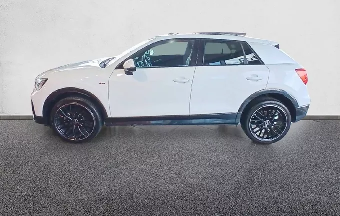 AUDI Q2 35 TFSI COD 150 S tronic 7 S Line Plus extérieur côté gauche 2130800