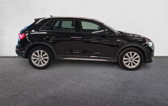 AUDI Q3 35 TDI 150 ch S tronic 7 S line extérieur côté droit 212895
