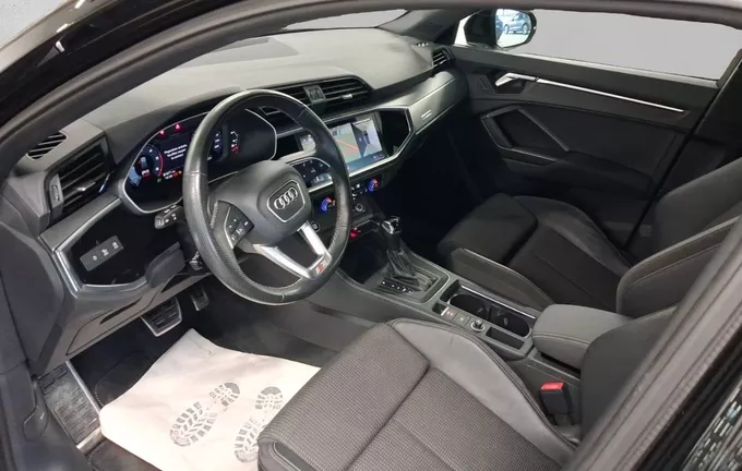 AUDI Q3 35 TDI 150 ch S tronic 7 S line photo 11 212895