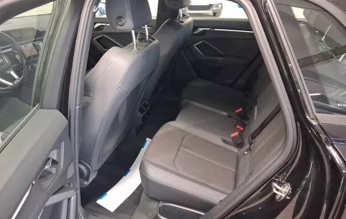 AUDI Q3 35 TDI 150 ch S tronic 7 S line photo 17 212895