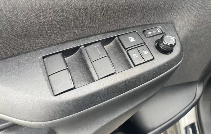 TOYOTA YARIS CROSS Hybride 116h 2WD Trail (marchepieds standardisés) photo 19 1103039