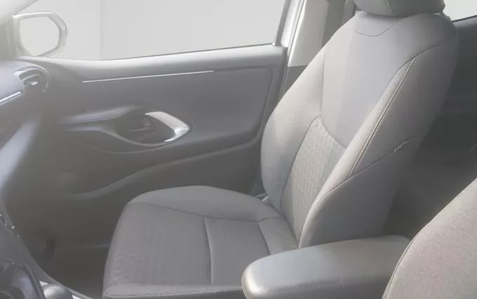 TOYOTA YARIS Hybride 116h Design photo 18 1103970