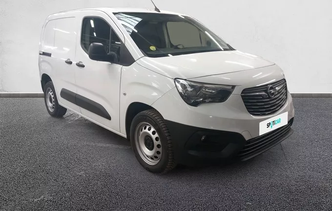 OPEL COMBO CARGO 1.5 130 CH S/S L1H1 BVM6 AUGMENTE PACK CLIM extérieur trois quart avant droit 945034