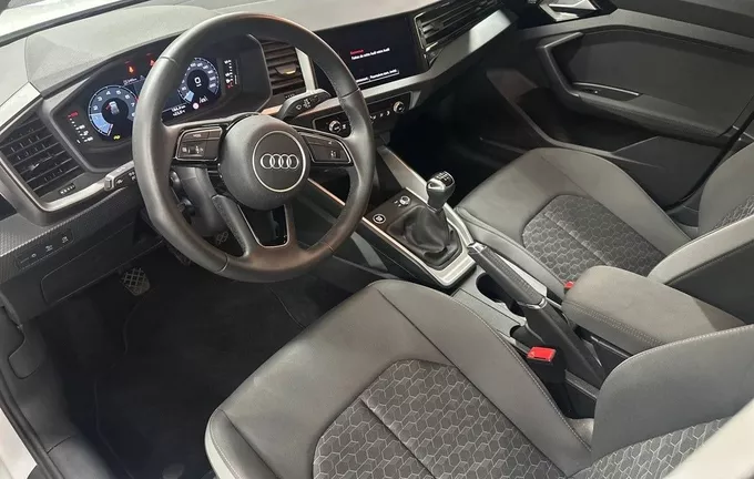 AUDI A1 Sportback 25 TFSI 95 ch BVM5 Design photo 11 2129789