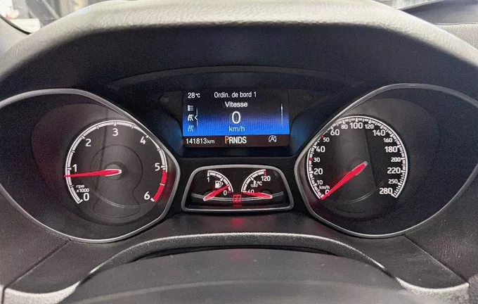 FORD FOCUS SW 2.0 TDCi 185 S&S ST PowerShift photo 12 213182