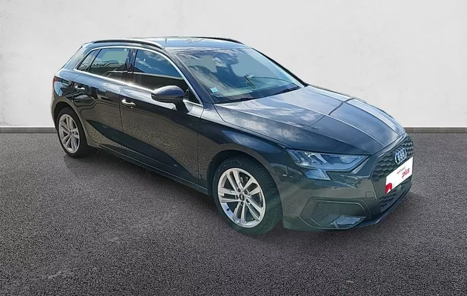 AUDI A3 Sportback 30 TFSI Mild Hybrid 110 S tronic 7 Design extérieur trois quart avant droit 2128474