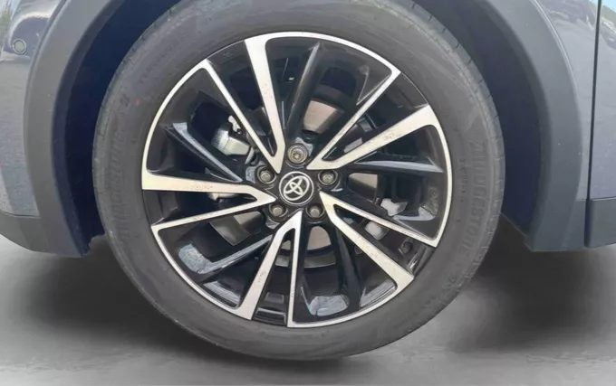 TOYOTA C-HR Hybride 140 Collection photo 9 201602
