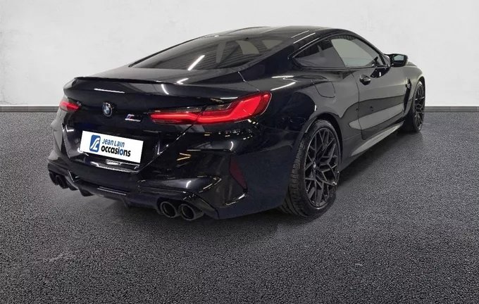 BMW M8 Coupe 625 ch BVA8 Compétition extérieur trois quart arrière droit 2128043