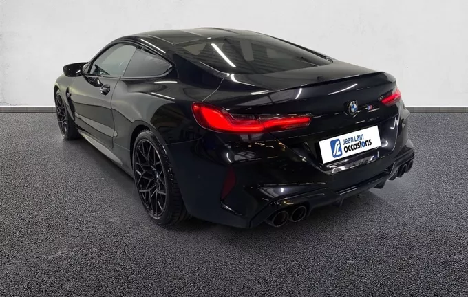 BMW M8 Coupe 625 ch BVA8 Compétition extérieur trois quart arrière gauche 2128043