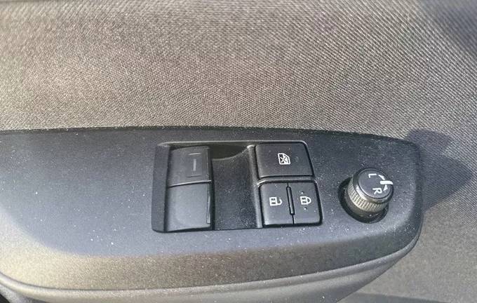 TOYOTA YARIS Hybride 116h Dynamic photo 10 1102643