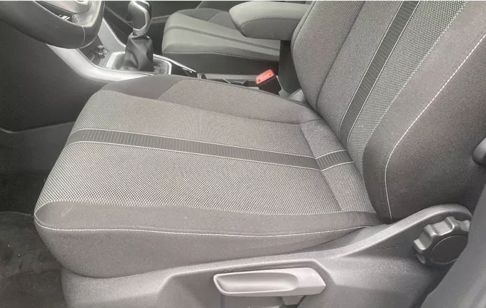 VOLKSWAGEN T-ROC 1.0 TSI 110 Start/Stop BVM6 Life extérieur trois quart arrière droit 2128585