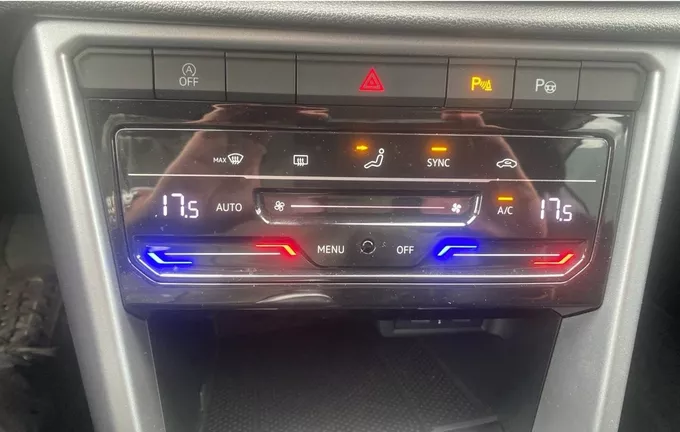 VOLKSWAGEN T-ROC 1.0 TSI 110 Start/Stop BVM6 Life photo 20 2128585