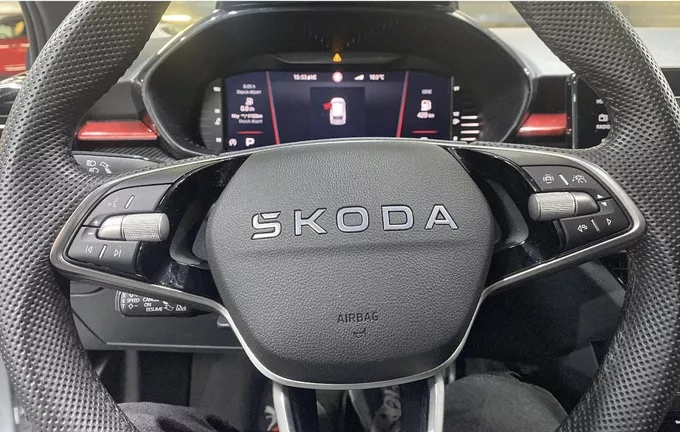 SKODA FABIA 1.0 TSI 116 ch EVO 2 DSG7 Monte-Carlo photo 18 2121628