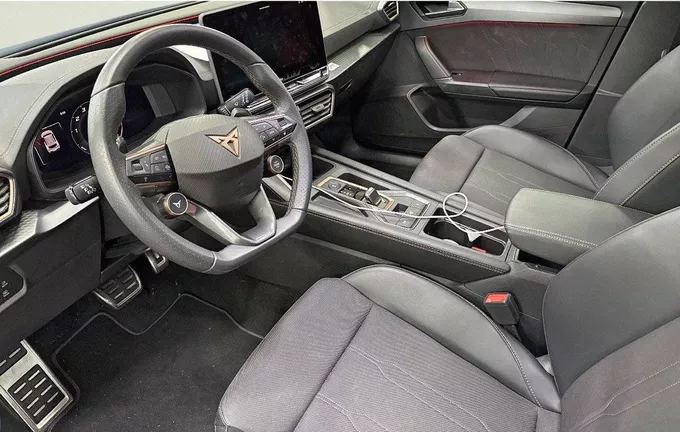 CUPRA FORMENTOR 1.5 eTSI Hybrid 150 ch DSG7 V photo 13 2119734