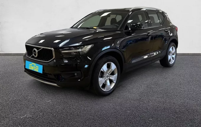 VOLVO XC40 T2 129 ch Geartronic 8 Momentum Essentiel extérieur trois quart avant gauche 213013